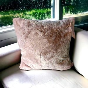 Rachel Zoe Plush soft faux fur lilac decorative pillow.